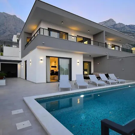 Holiday home Stunning In With Wifi