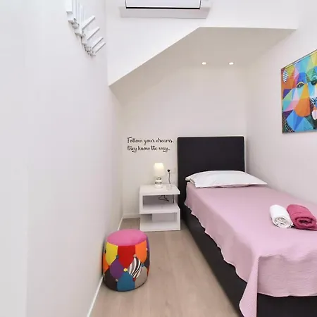 Stunning In With Wifi Makarska