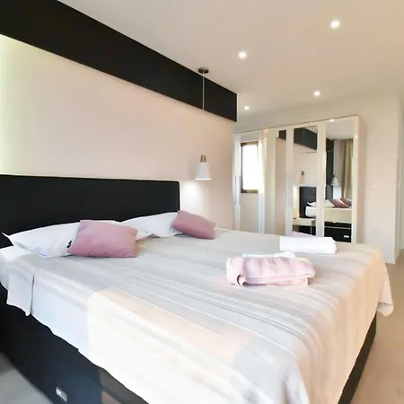 Holiday home Stunning In With Wifi *