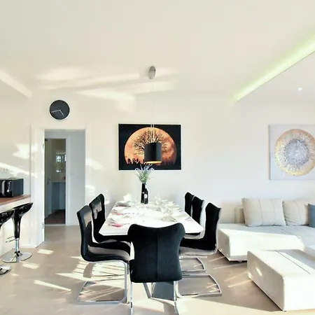 Stunning In With Wifi *